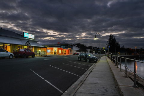 Port Vincent Motel & Apartments - QLD Tourism 43