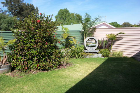 Port Vincent Motel & Apartments - QLD Tourism 27