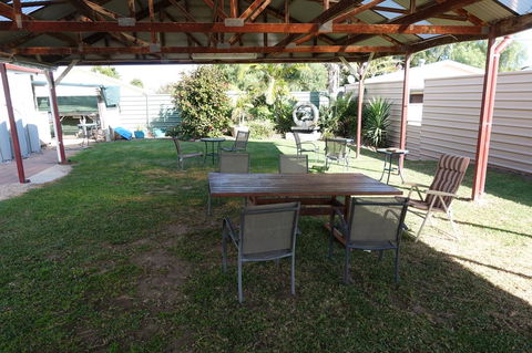 Port Vincent Motel & Apartments - QLD Tourism 26