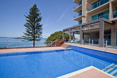 Port Lincoln Hotel - QLD Tourism 0