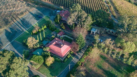 Vineyard Cottage BnB - QLD Tourism 1