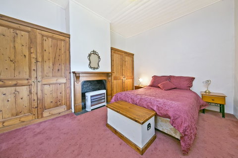 Vineyard Cottage BnB - QLD Tourism 7