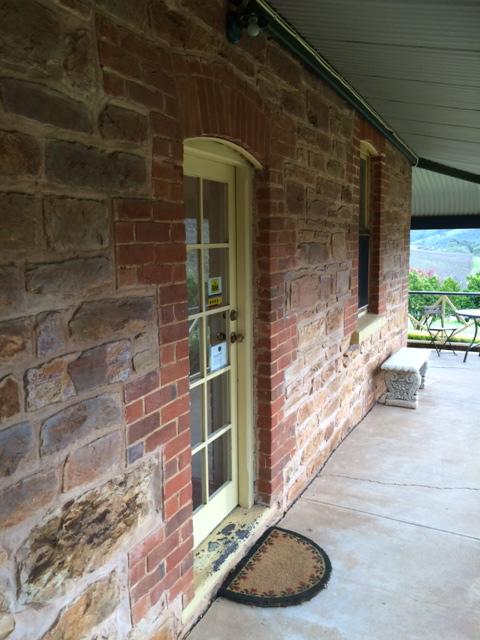 Vineyard Cottage BnB - QLD Tourism 9