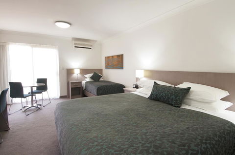 Loxton Community Hotel Motel - Queensland Tourism 8