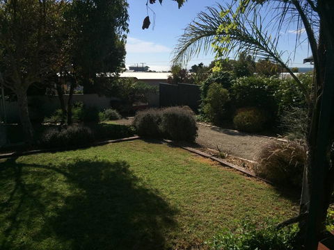 SHAKIN' SHACK - QLD Tourism 2