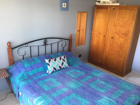 SHAKIN' SHACK - QLD Tourism 3