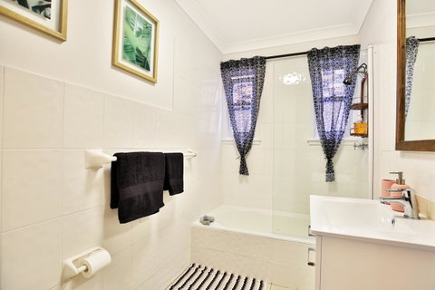Hudson Bay @ Basin View-Pet Friendly-15 Mins To Hyams Beach - QLD Tourism 25