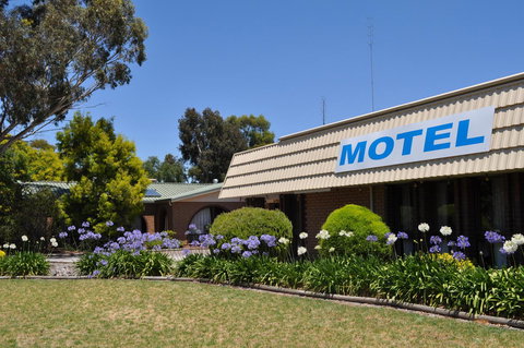 Keith Motor Inn - QLD Tourism 0
