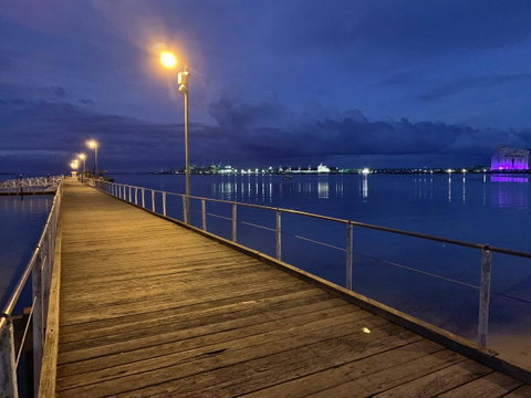Hilton Beachfront Motel - QLD Tourism 12