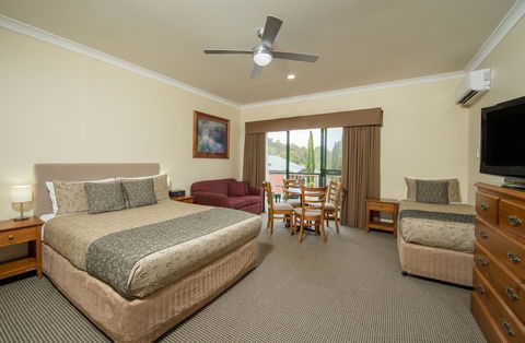Clare Country Club - QLD Tourism 18