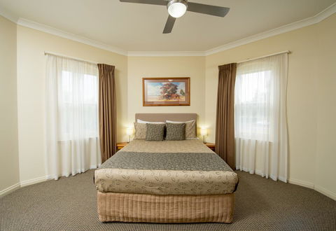 Clare Country Club - QLD Tourism 17