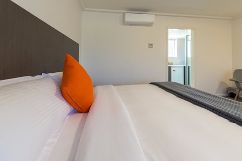 Mick O\'Sheas - Queensland Tourism 15
