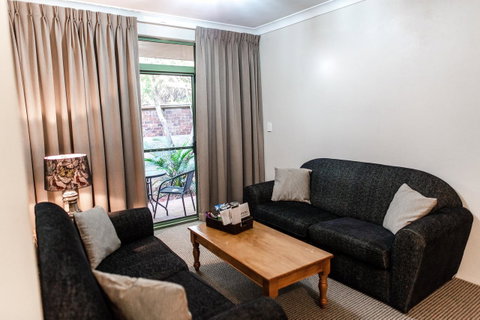 The Belmore Apartments Hotel - QLD Tourism 25