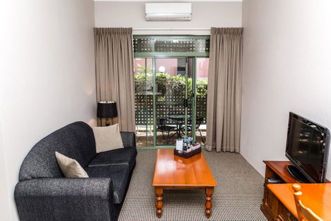 The Belmore Apartments Hotel - QLD Tourism 6