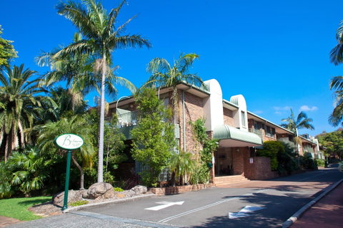 The Belmore Apartments Hotel - QLD Tourism 1