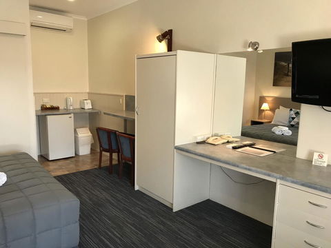 Robetown Motor Inn & Apartments - Queensland Tourism 26