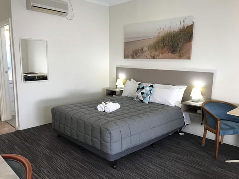Robetown Motor Inn & Apartments - Queensland Tourism 25