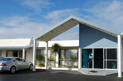 Robetown Motor Inn & Apartments - Queensland Tourism 1