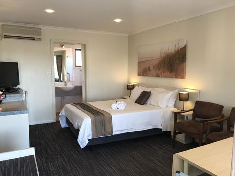 Robetown Motor Inn & Apartments - Queensland Tourism 16