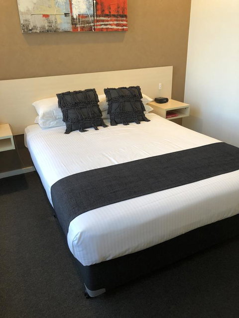 Adelaide Airport Motel - QLD Tourism 5