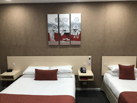 Adelaide Airport Motel - QLD Tourism 17