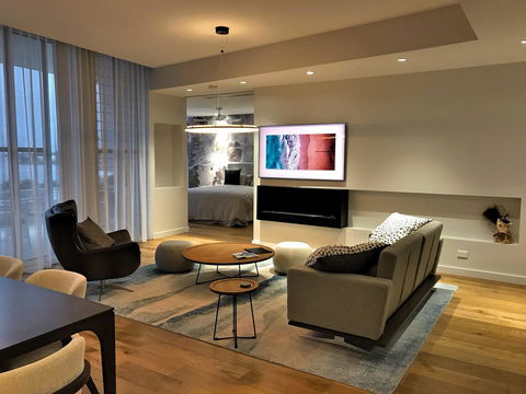 Penthouse On The Promenade - Queensland Tourism 4