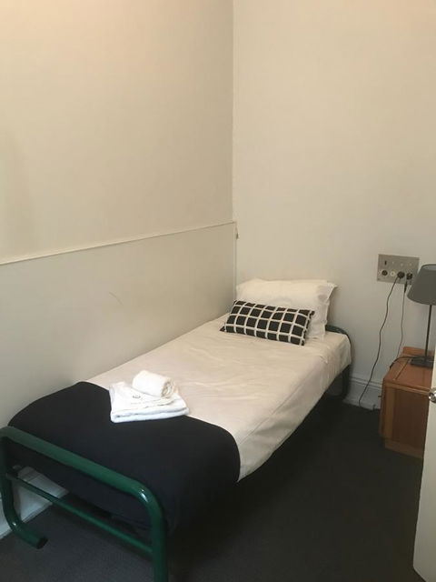 Grosvenor Hotel - QLD Tourism 10