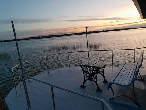 PS Federal Retreat Paddle Steamer Goolwa - QLD Tourism 5