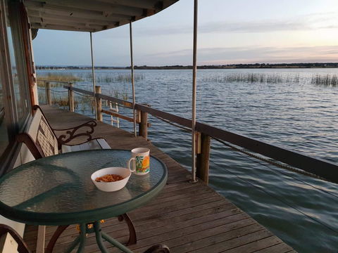 PS Federal Retreat Paddle Steamer Goolwa - QLD Tourism 8