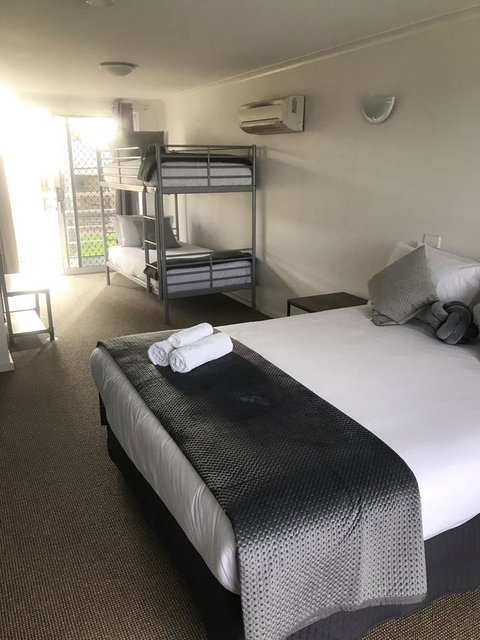 Murray River Queen - QLD Tourism 2