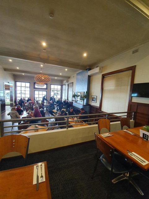 Pier Hotel Port Lincoln - QLD Tourism 8