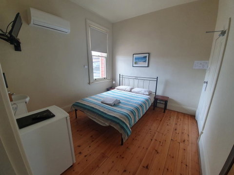 Pier Hotel Port Lincoln - QLD Tourism 21