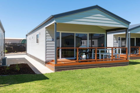 Discovery Parks - West Beach Parks - QLD Tourism 15