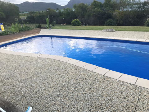 Avon View Stays Accommodation. - Queensland Tourism 5