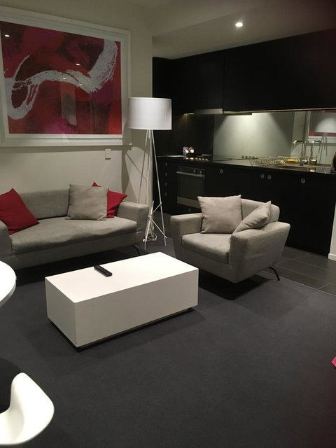 Luxury Apartment - QLD Tourism 3
