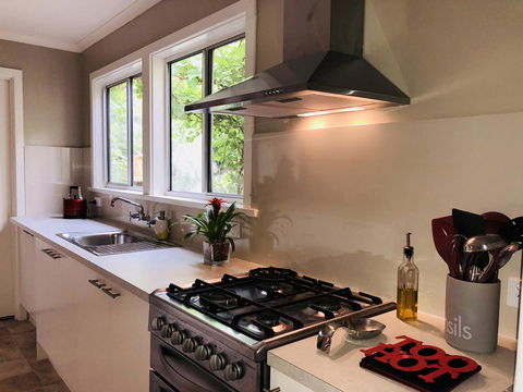 Jack\'s House B&B Clare - QLD Tourism 17
