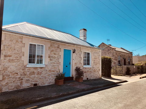Goolwa Marinerâ€™s Cottage - Free Wifi And Pet Friendly - Centrally Located In Historic Region - QLD Tourism 0