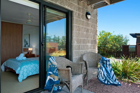 One Mile Retreat - QLD Tourism 8