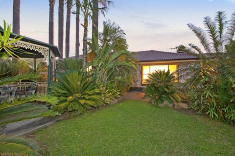 The Palms - Queensland Tourism 24