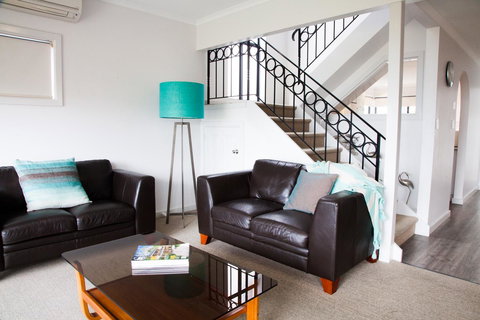 Mariners Cay Apartment - QLD Tourism 12