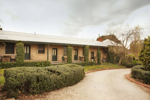 The Rising Sun Hotel - QLD Tourism 6