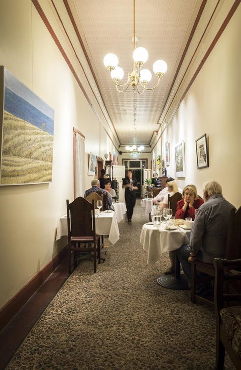 The Rising Sun Hotel - QLD Tourism 16