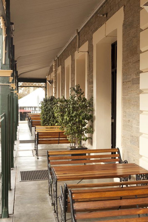 The Rising Sun Hotel - QLD Tourism 1