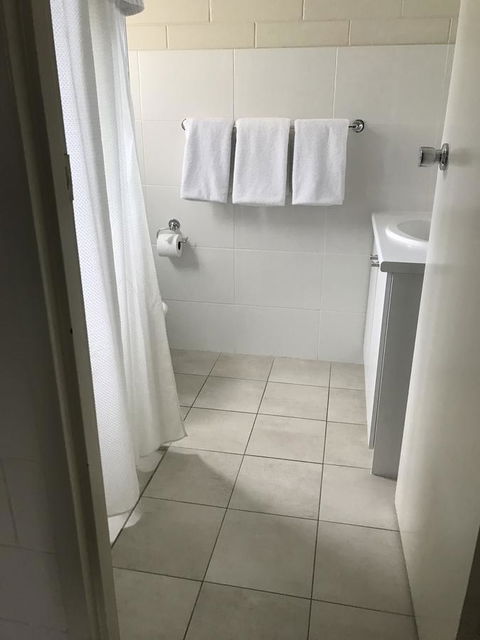 Victor Harbor City Inn - QLD Tourism 1