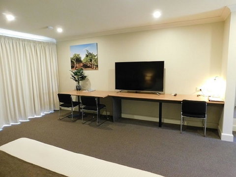 Alexander Cameron Suites - Queensland Tourism 13