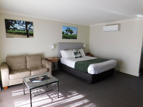 Alexander Cameron Suites - Queensland Tourism 9