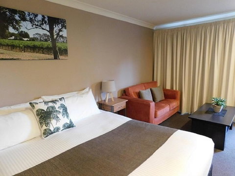 Alexander Cameron Suites - Queensland Tourism 11
