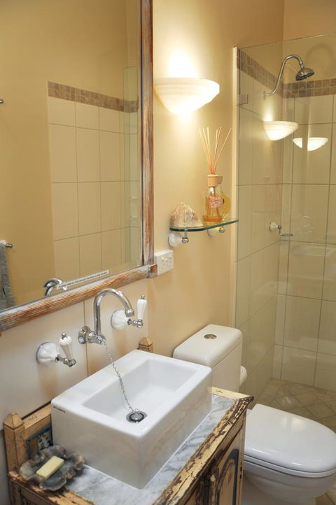 Athelney Cottage Bed And Breakfast - QLD Tourism 15