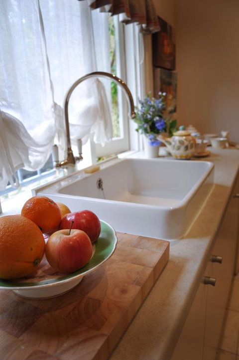 Athelney Cottage Bed And Breakfast - QLD Tourism 8