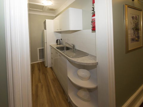 Yankalilla Bay Homestead - QLD Tourism 6